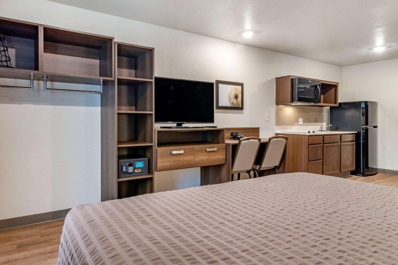 Woodspring Suites ブランズウィック エクステリア 写真