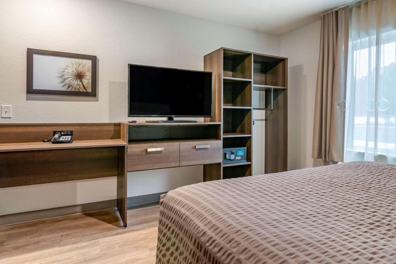 Woodspring Suites ブランズウィック エクステリア 写真