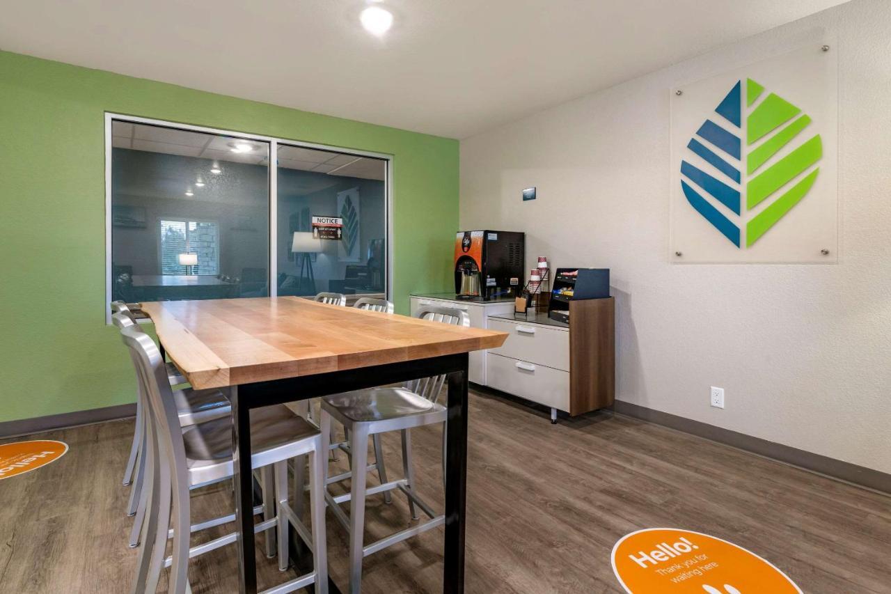 Woodspring Suites ブランズウィック エクステリア 写真