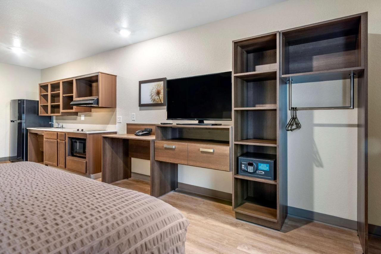 Woodspring Suites ブランズウィック エクステリア 写真
