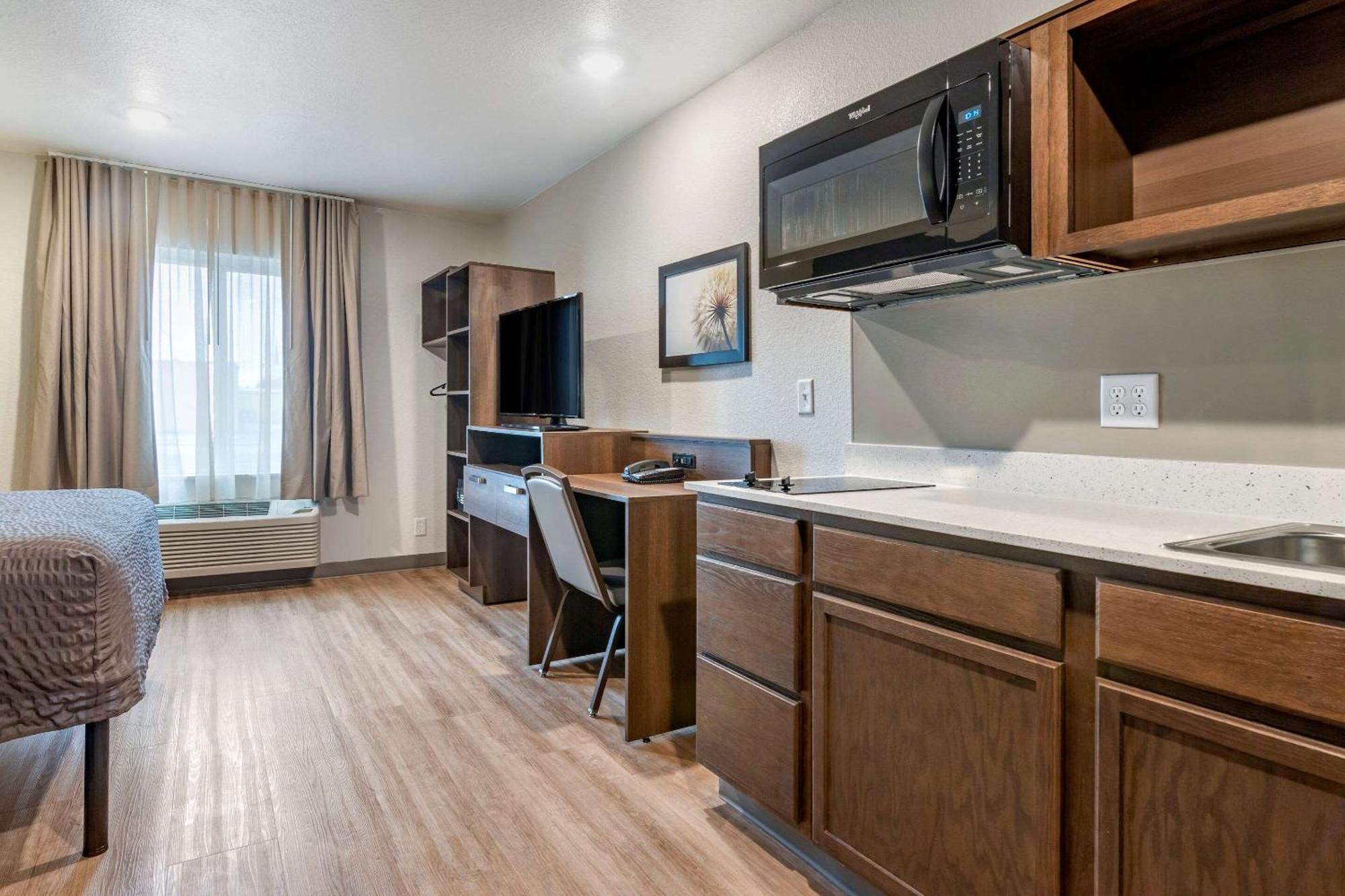 Woodspring Suites ブランズウィック エクステリア 写真
