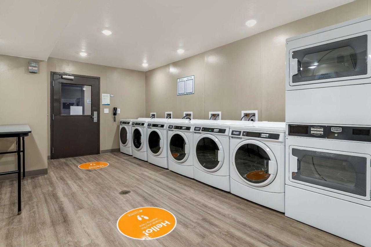 Woodspring Suites ブランズウィック エクステリア 写真